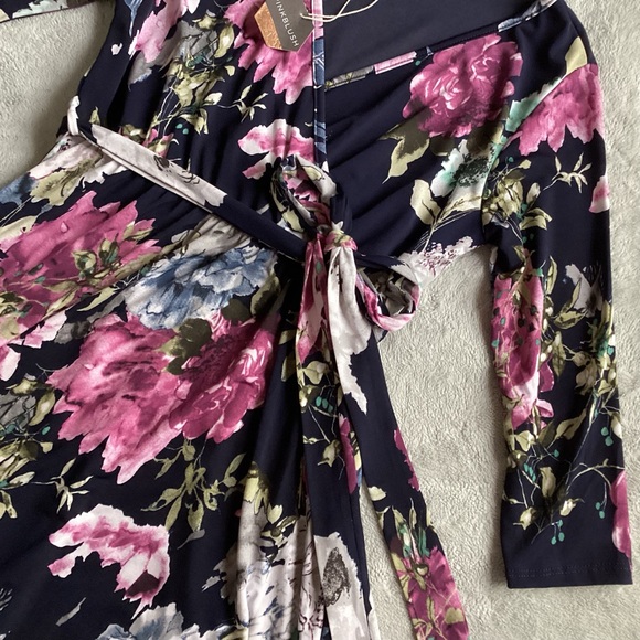 NWT Pinkblush Maternity Floral Surplice Tie Waist Pregnancy Maxi Dress Navy Blue - Picture 5 of 12